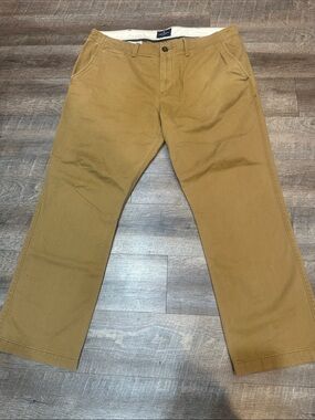 American Eagle Outfitters Relaxed Chino Pants in Camel Brown